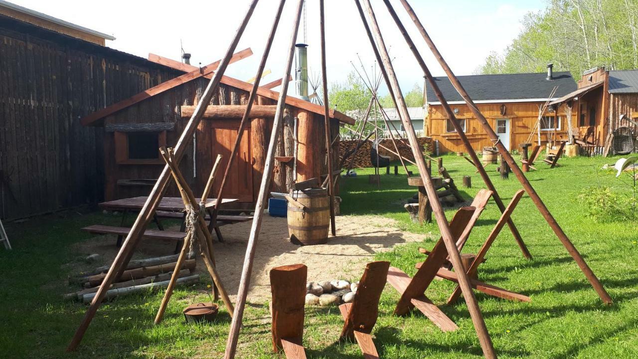 Hébergement de la Montagne St-Roch Saint Roch de Mekinac Exterior foto